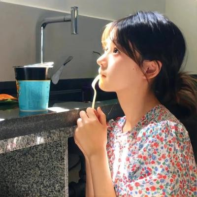 迫在眉梢